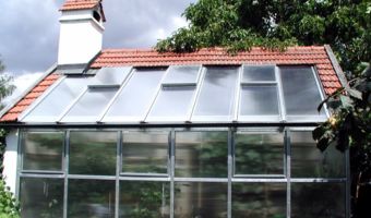 Gewächshaus verzinkt mit Glasdachluken